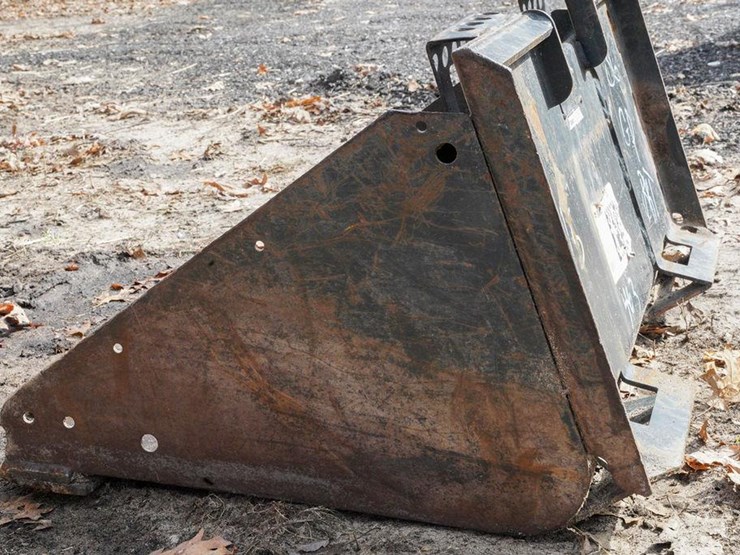 2014-bobcat-mt55-image-42