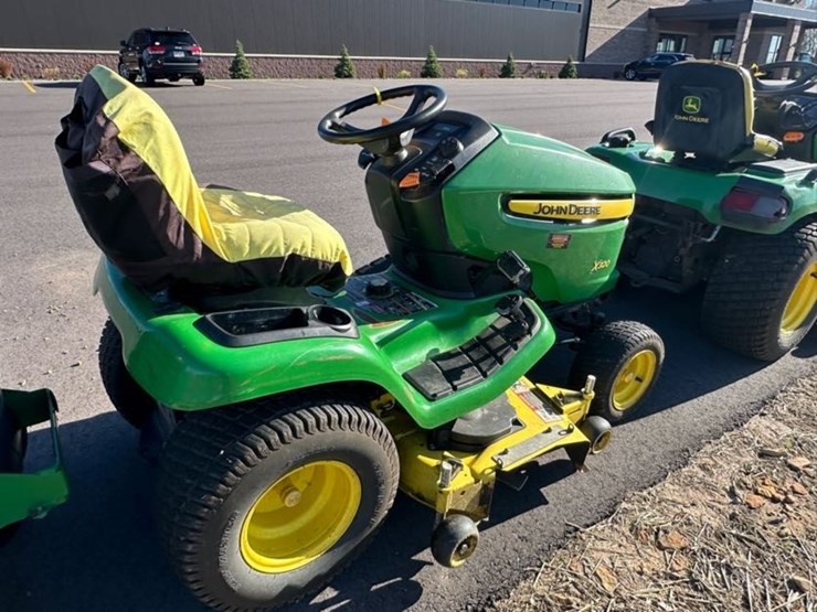 2006-john-deere-x320-image-3