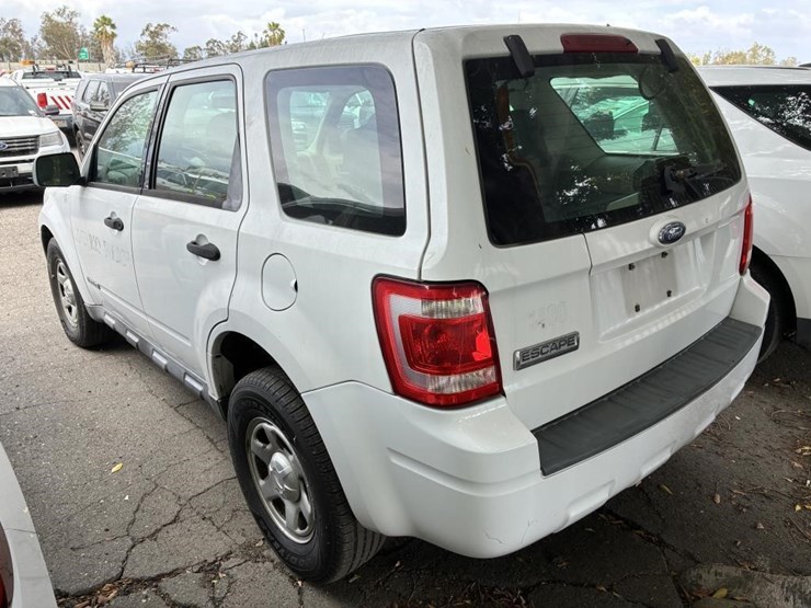 2008-ford-escape-image-4