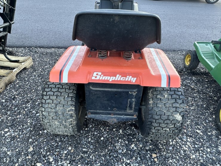 simplicity-4212-garden-tractor-image-6