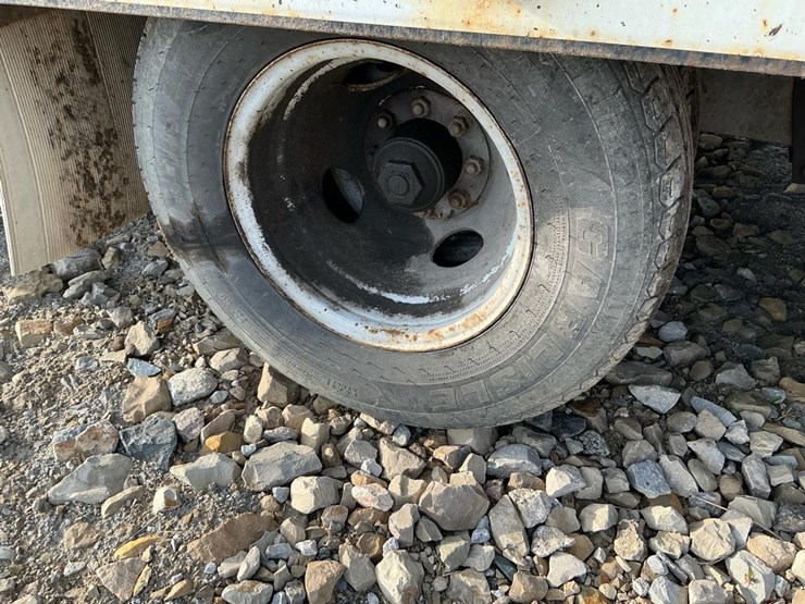 #141-•-2016-eager-beaver-heavy-equipment-trailer-image-28