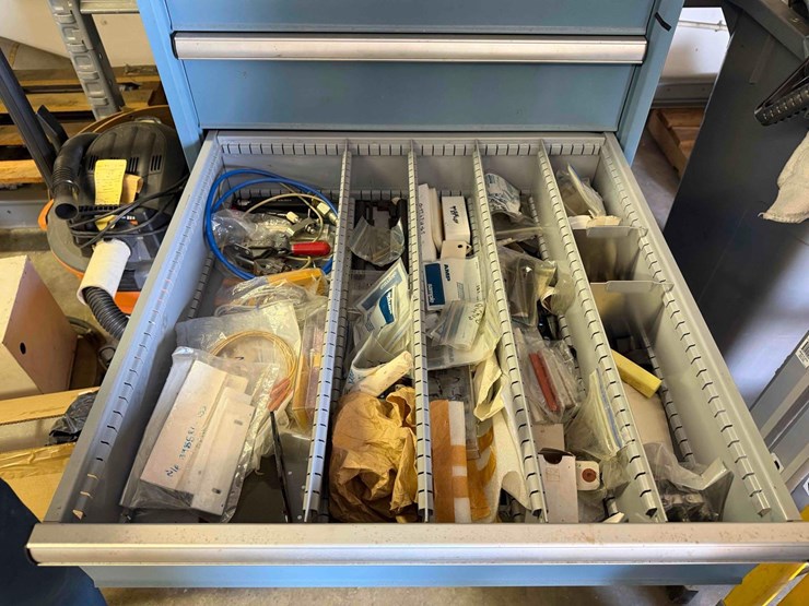metal-drawer-cabinet-w/-misc.-hardware-image-9
