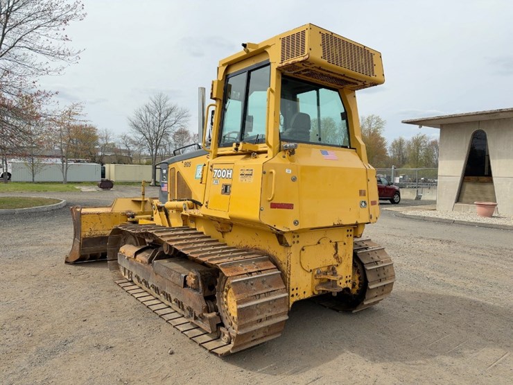 2002-deere-700h-xlt-image-3