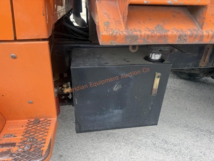 1988-ford-ln8000-image-11