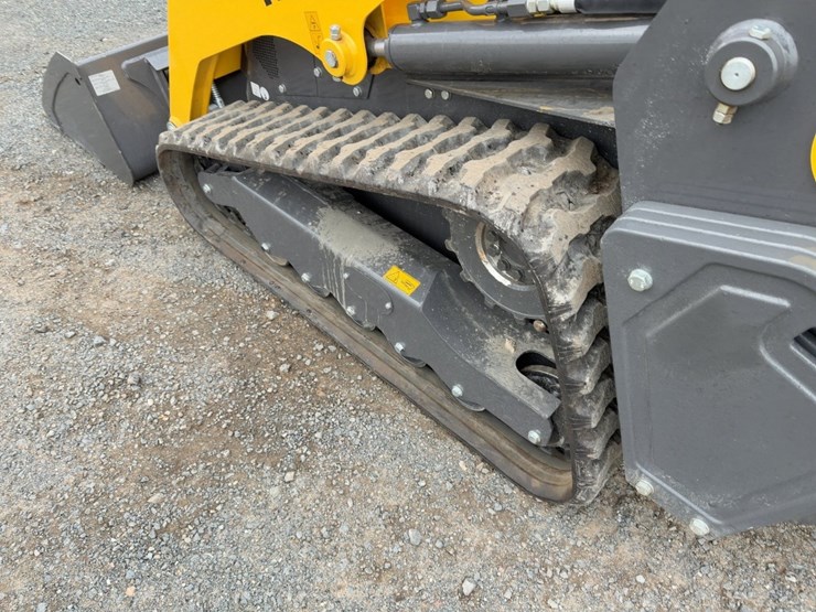 2025-new-holland-c314-image-13