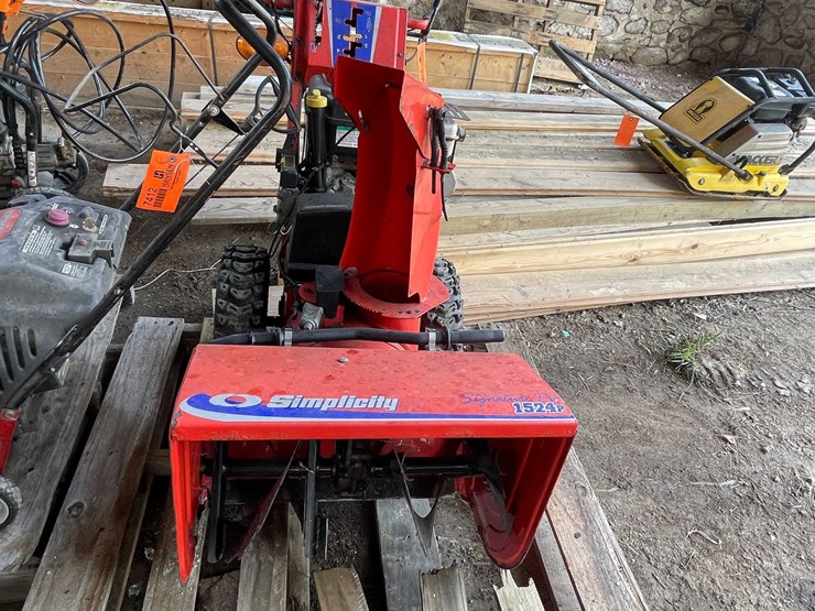 #7414-•-simplicity-signature-pro-1524-p-snowblower-image-3