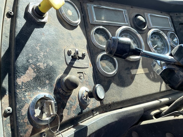 1996-cummins-m11-image-123