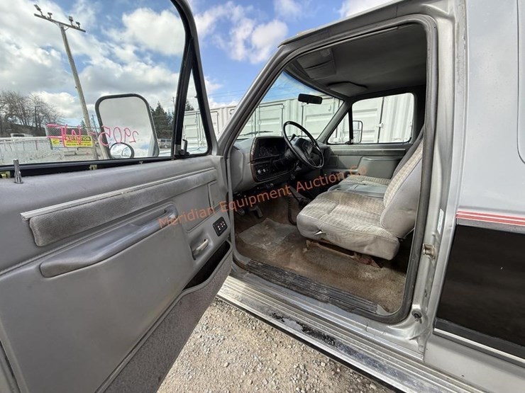 1987-ford-f250-xlt-lariat-image-16