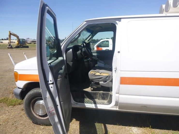 2006-ford-e350-image-7