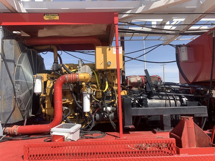 2012-caterpillar-c13-image-11