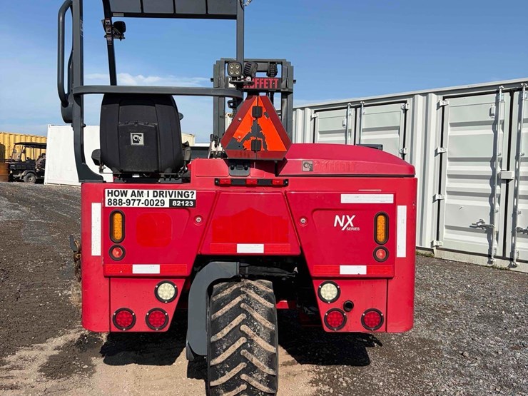 2018-moffett-m8-55.4-image-4