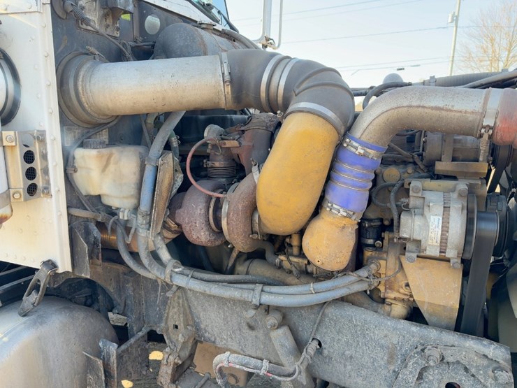 2007-peterbilt-378-image-11