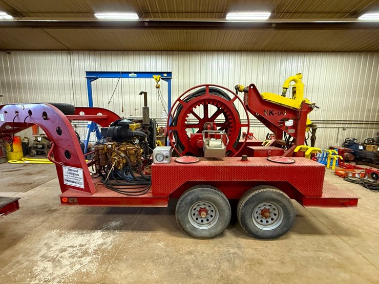 2013-caterpillar-c4.4-image-1