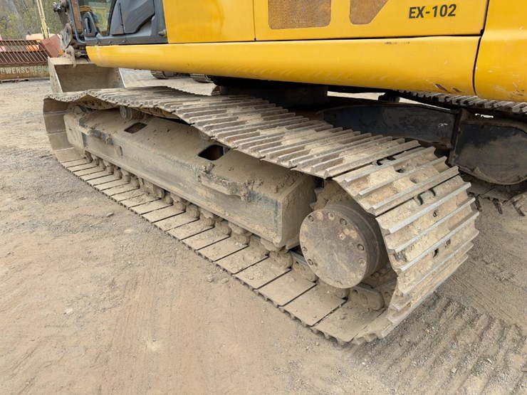 2016-deere-300g-lc-image-24