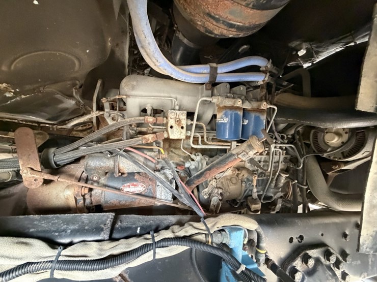 1990-ford-l8000-image-10