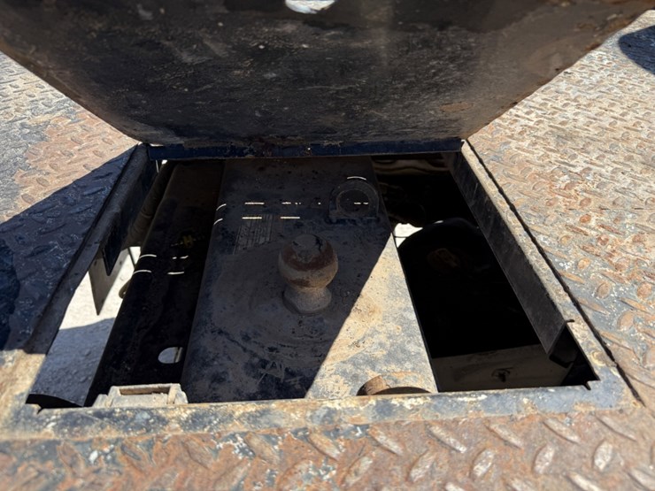 2014-ram-2500-tradesman-image-7