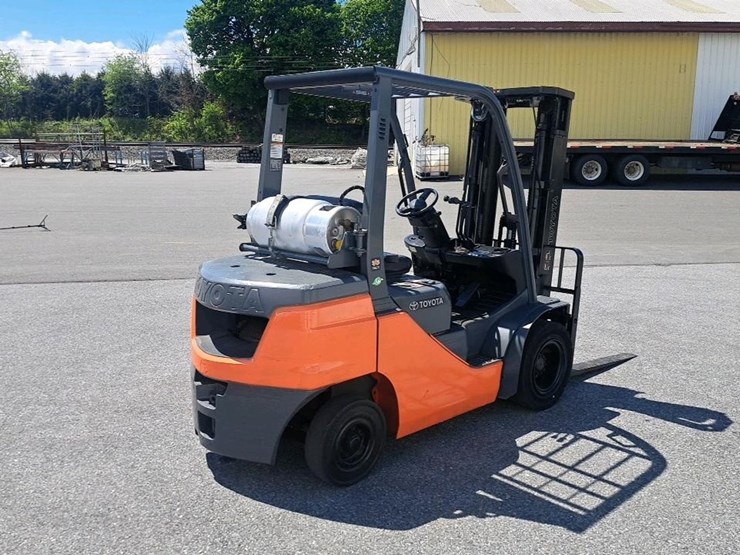 2020-toyota-8fgu25-image-5