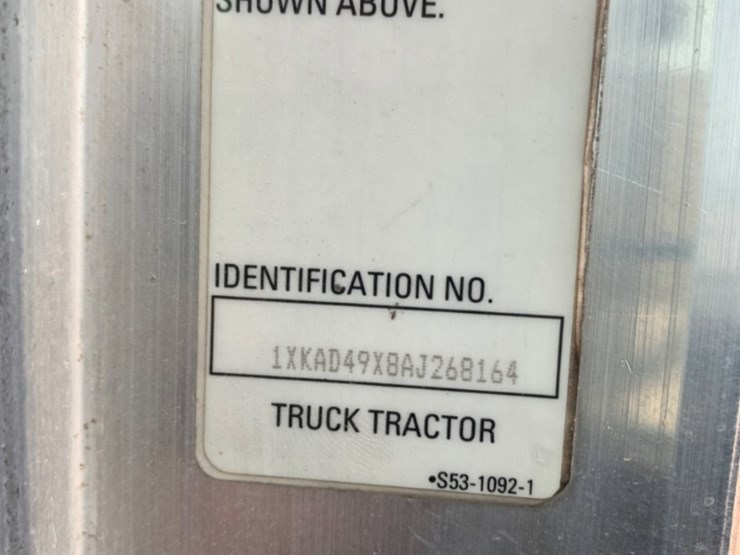 2010-kenworth-t660-image-13