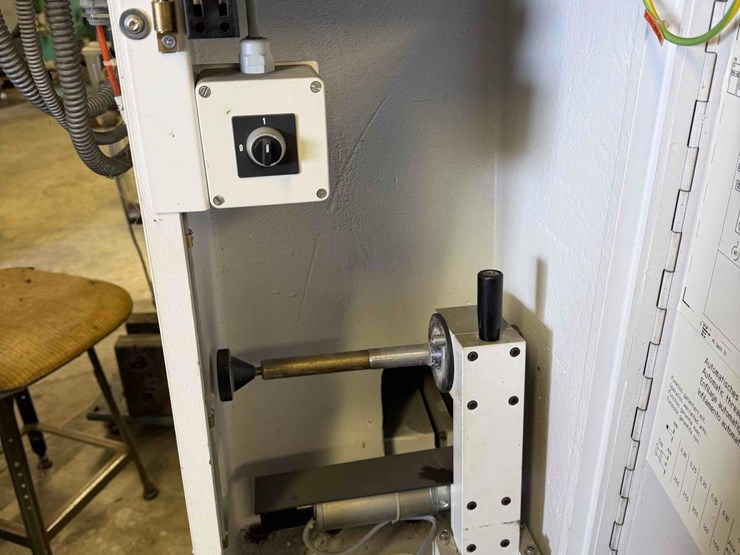 agie-edm-machine-image-5