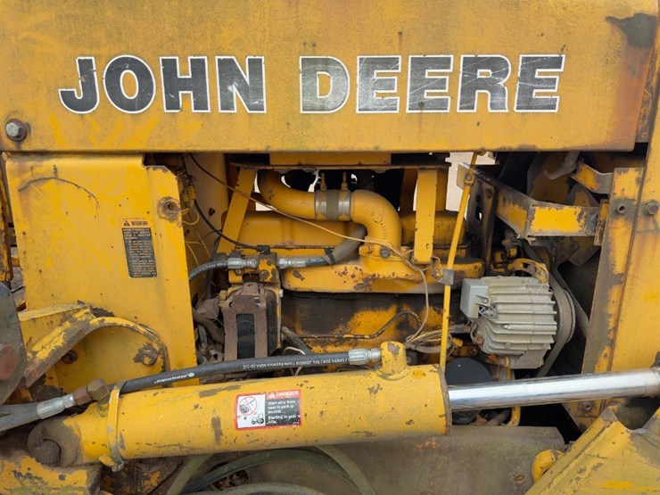1984-deere-450d-image-12
