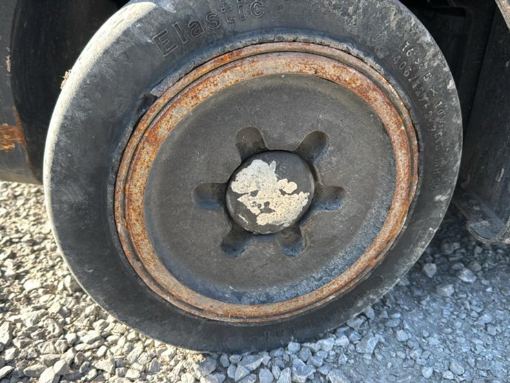 2020-hyster-s50ft-image-38