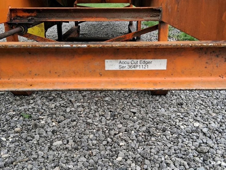 #147-•-accu-cut-36-inch-x-4-inch-edger-image-6
