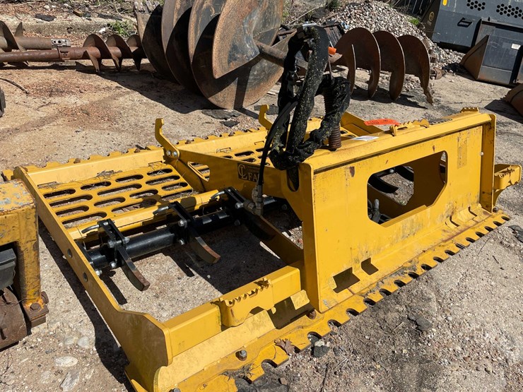 #7160-•-skid-steer-land-planer-image-3