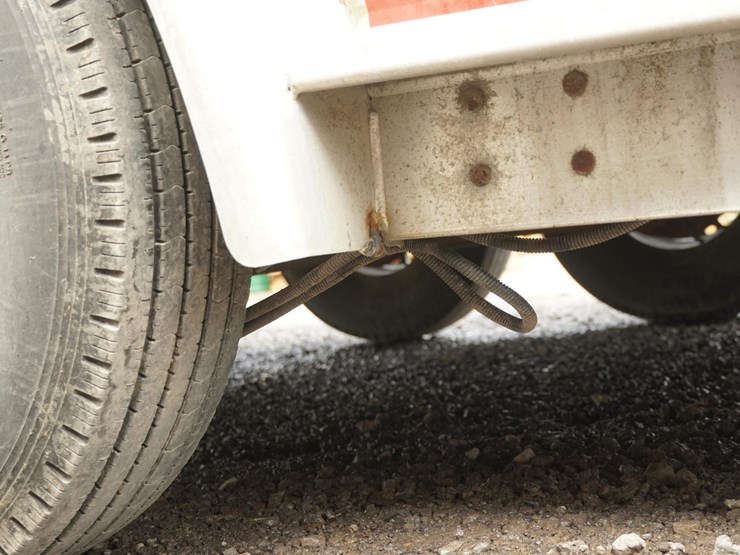 #142-•-1999-exiss-3-slant-aluminum-6-horse-capacity-trailer-image-52