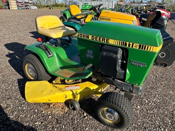 john-deere-116-image-4