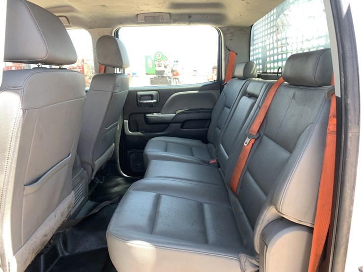 2022-chevrolet-silverado-6500hd-image-9