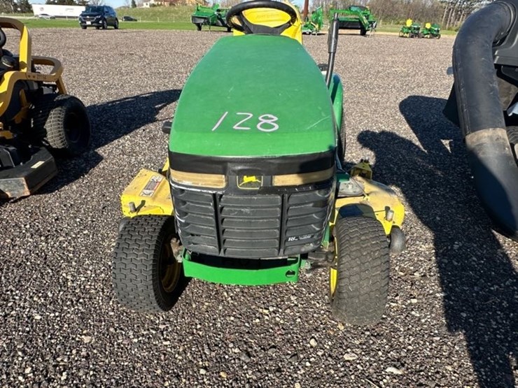 john-deere-gt235-image-5