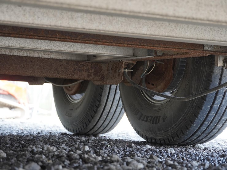 #142-•-1999-exiss-3-slant-aluminum-6-horse-capacity-trailer-image-72