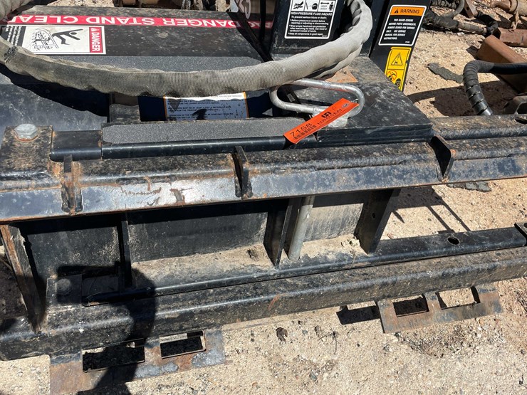 #7158-•-bradco-625-trencher-image-2