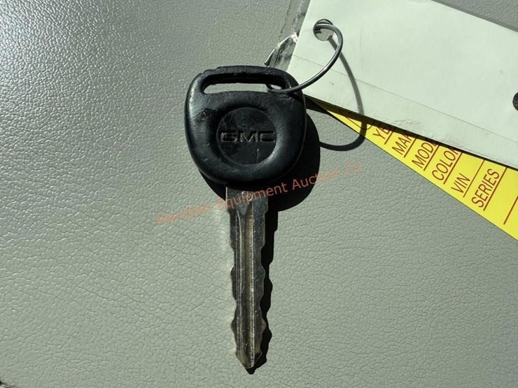 2016-gmc-acadia-slt-image-36