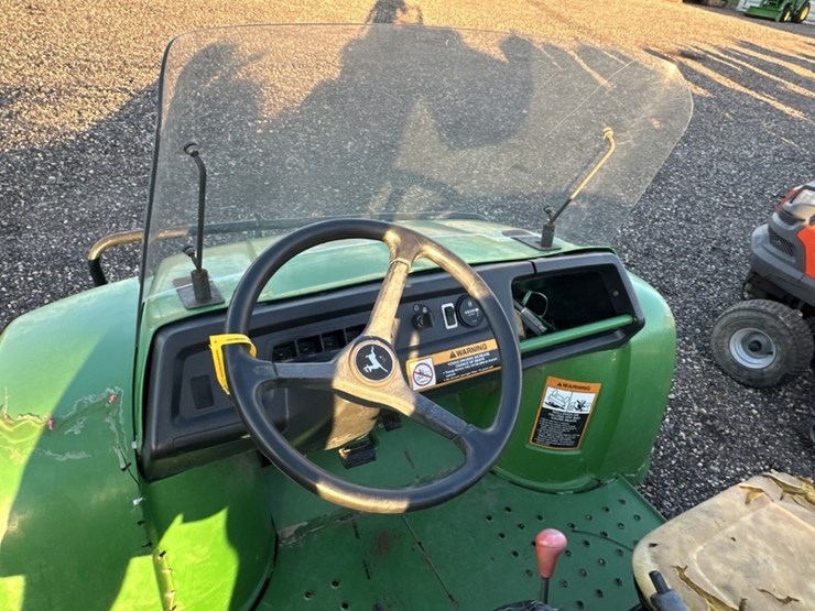 john-deere-gator-image-10