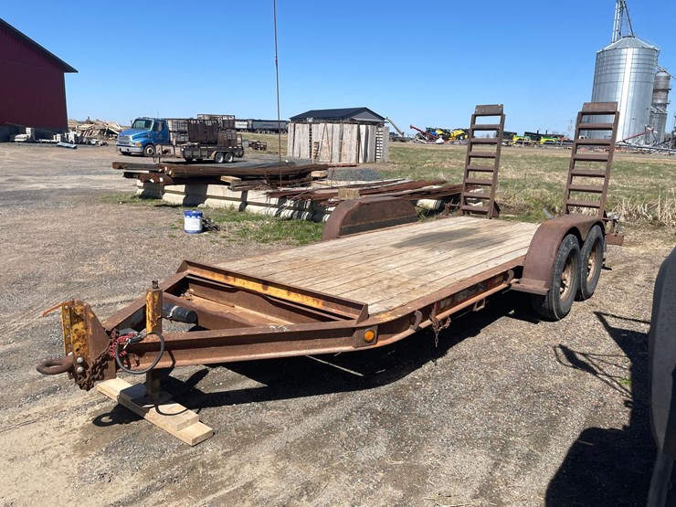 #109-•-2004-contrail-16'-trailer-with-flip-up-ramps-(has-wi-title)-image-1