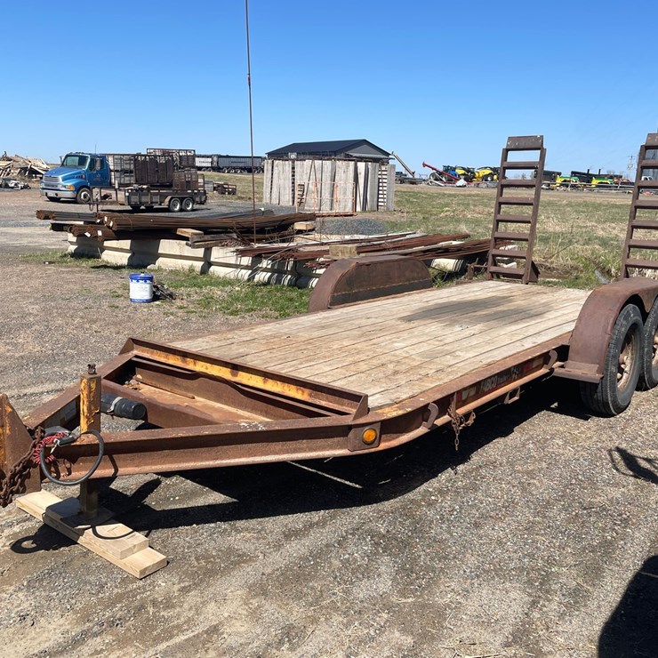 #109 • 2004 Contrail 16' Trailer with Flip up Ramps (Has WI Title)
