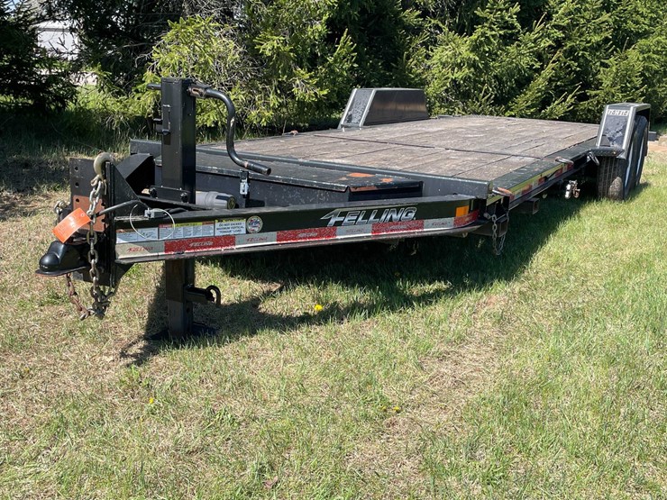 #7152-•-2018-felling-tilt-bed-trailer-(has-wi-title)-image-1