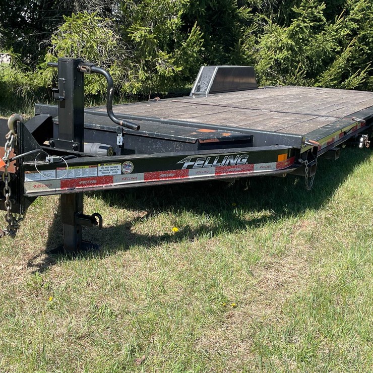 #7152 • 2018 Felling Tilt Bed Trailer (Has WI Title)