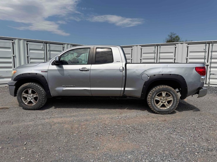 2007-toyota-tundra-image-2