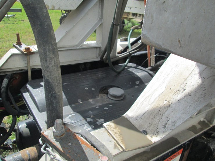 2007-sterling-at9500-image-15