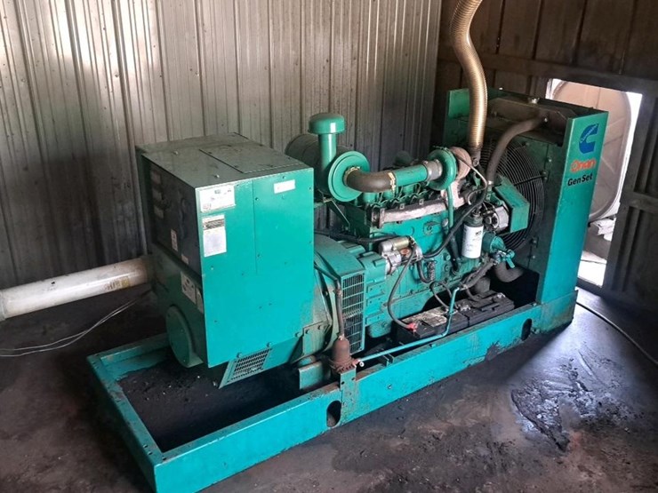 #154-•-1996-onan-cummins-genset-image-3