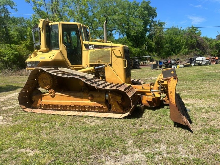 2006-caterpillar-d6n-lgp-image-17