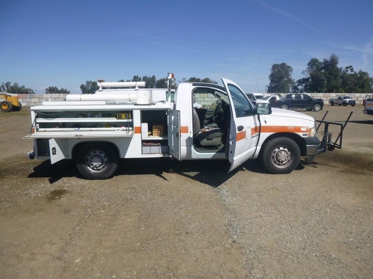 2005-dodge-ram-2500-image-14