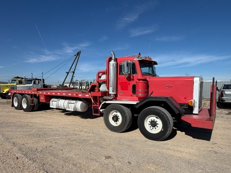 2002-peterbilt-357-image-3