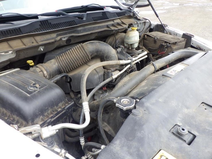 2014-dodge-1500-image-11