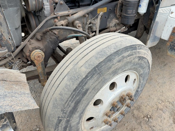 2000-kenworth-w900-image-10