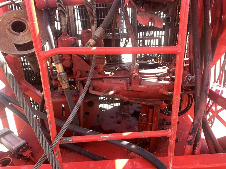 2012-caterpillar-c13-image-24