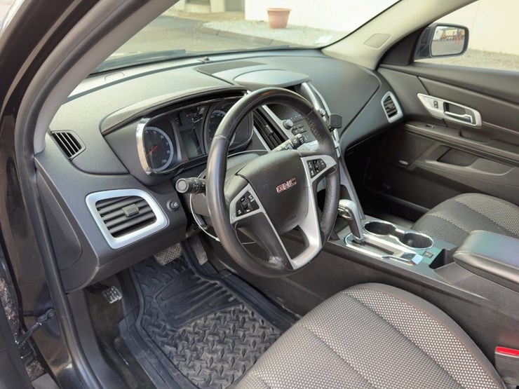 2015-gmc-terrain-sle-image-19