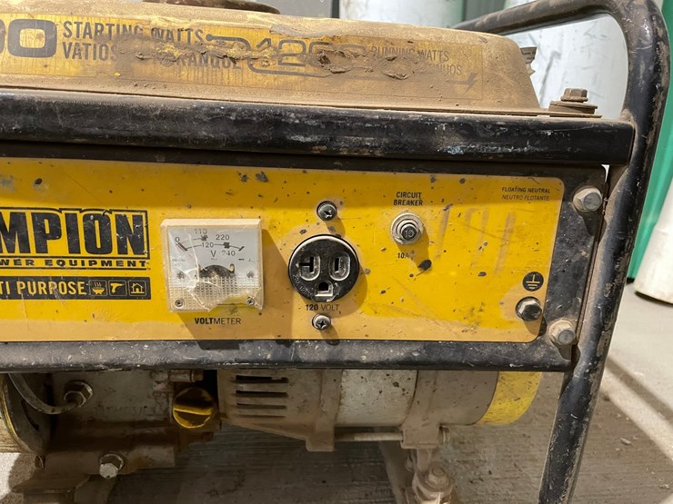 #5007-•-champion-42436-1500-watt-gas-powered-generator-image-7